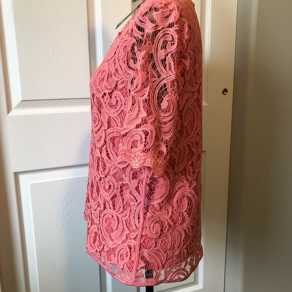 ADRIANNA PAPELL Lace top-NWT - Picture 2 of 8